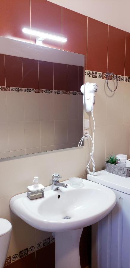 Michalis, 2-Bedroom Apartment In Saranda Exterior photo