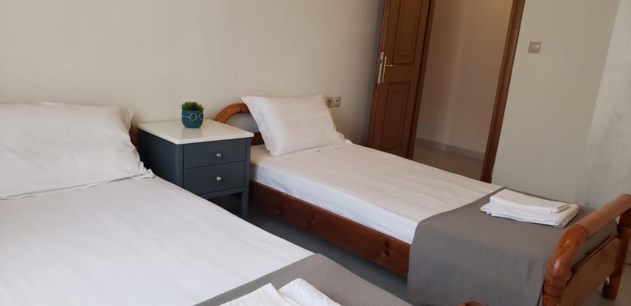 Michalis, 2-Bedroom Apartment In Saranda Exterior photo